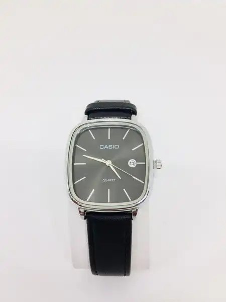 Montre Casio Classic Noir & Argent 
