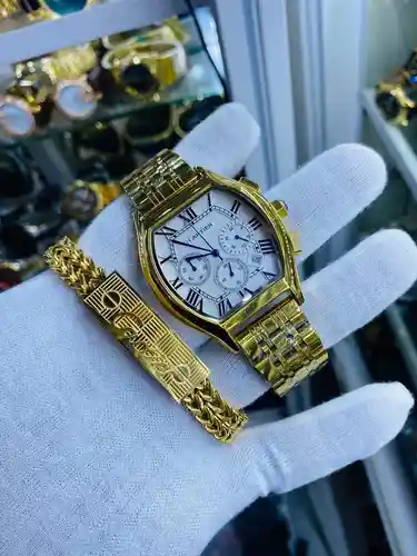 Montre Cartier Gold Prestige avec Bracelet Luxe Assorti